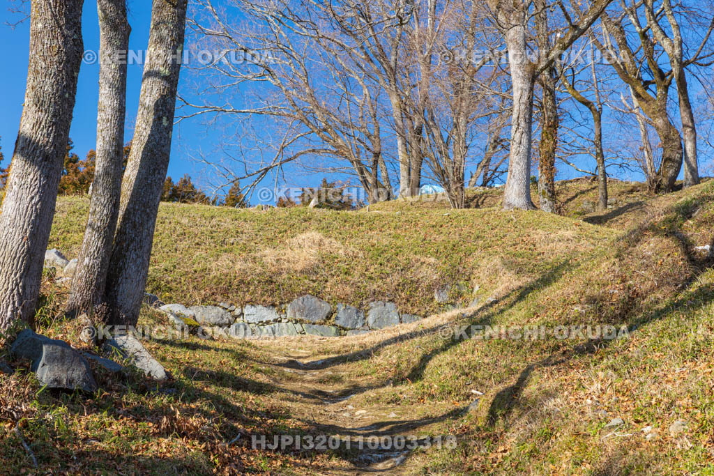 奈良県　宇陀松山城　桝形虎口跡