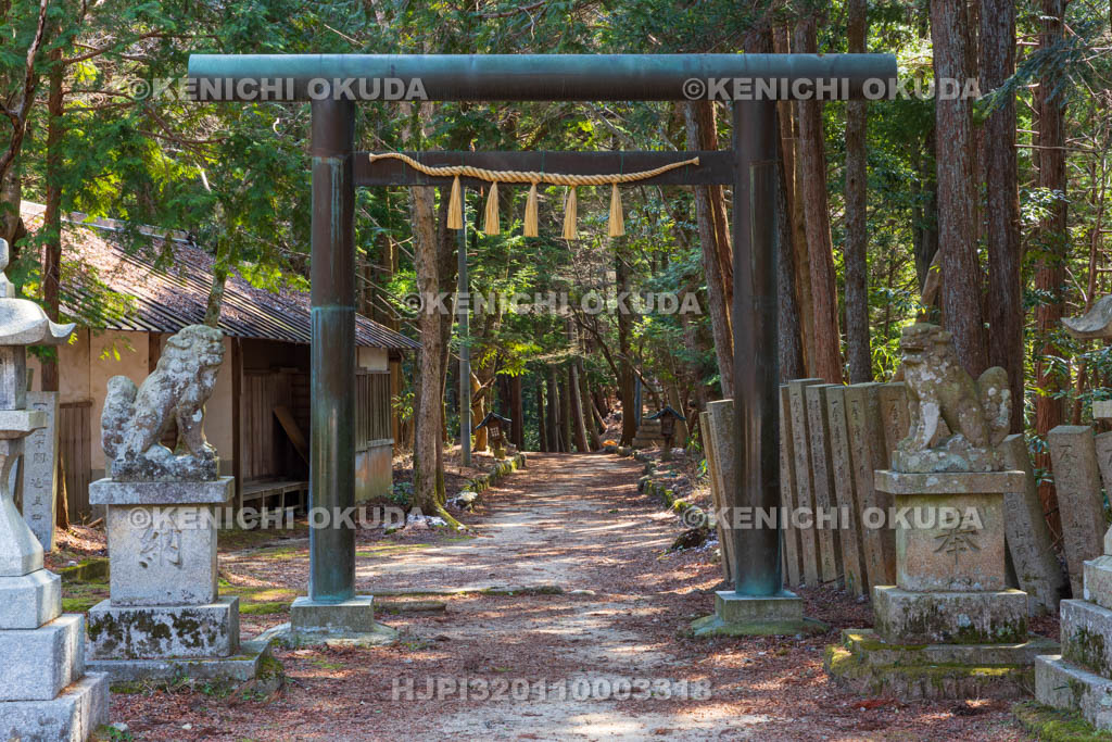 大阪府　千早城跡　四の丸跡広場の鳥居