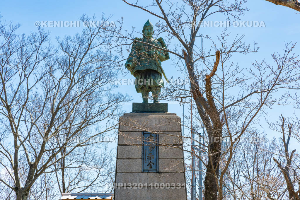 大阪府　飯盛山城跡　楠木正行像