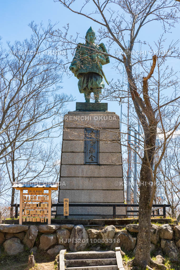 大阪府　飯盛山城跡　楠木正行像