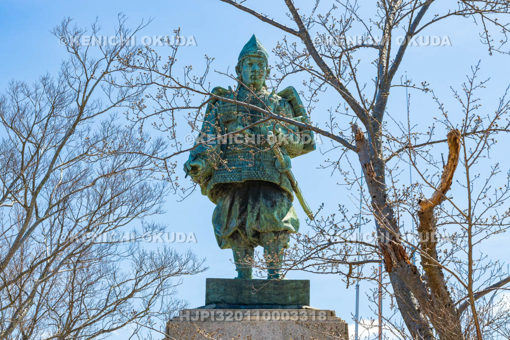 大阪府　飯盛山城跡　楠木正行像