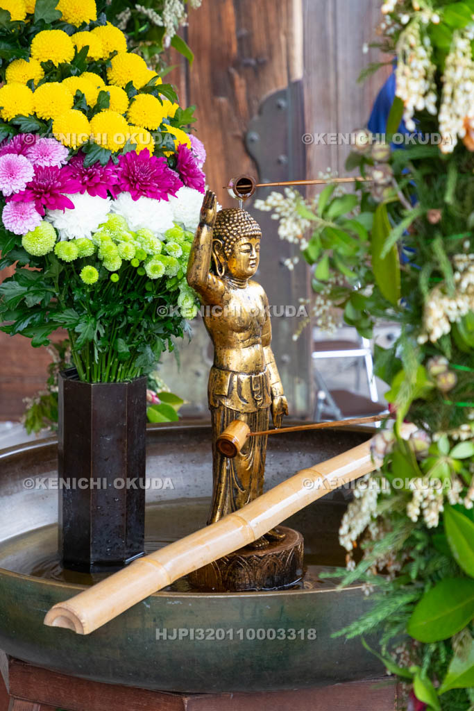 奈良県　東大寺　仏生会（花祭り）