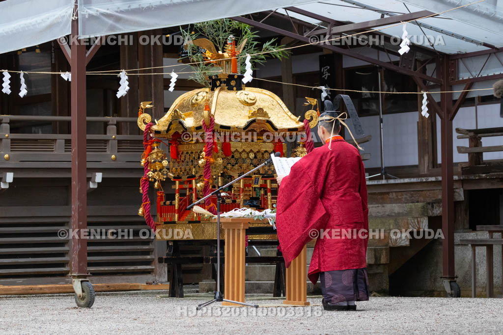 奈良県　大神神社　春の大神祭　若宮神幸祭　修祓の儀