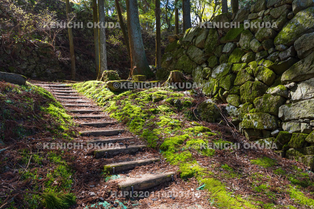 奈良県　高取城跡　壺阪口中門跡