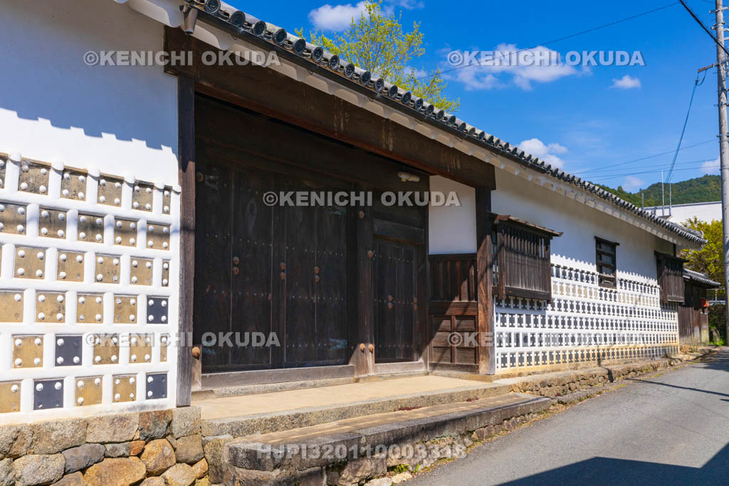 奈良県　高取城旧城下町　土佐街道　植村家長屋門