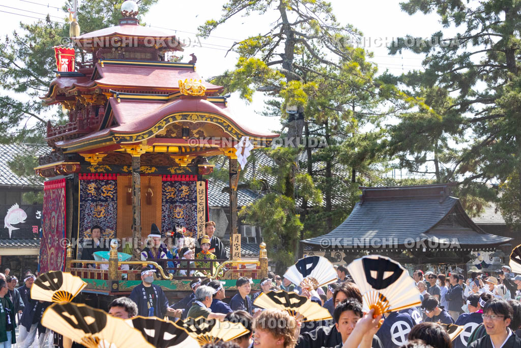 滋賀県　長浜曳山祭　登り山　月宮殿（げっきゅうでん）