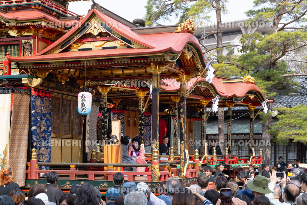 滋賀県　長浜曳山祭　狂言奉納　諫皷山（かんこざん）