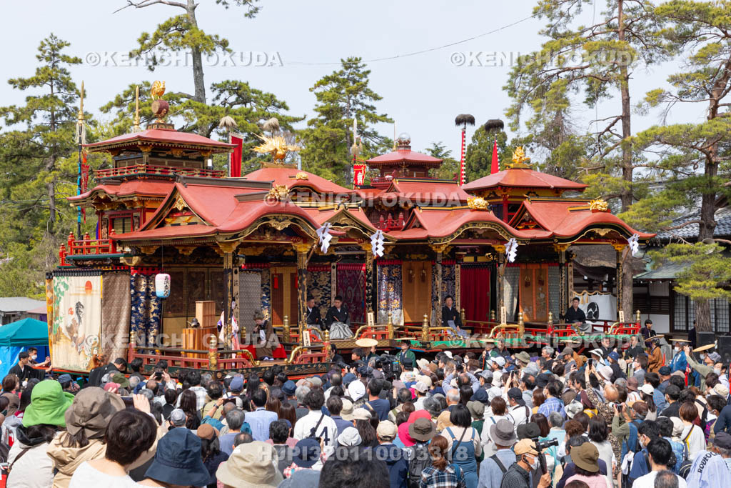 滋賀県　長浜曳山祭　狂言奉納　諫皷山（かんこざん）