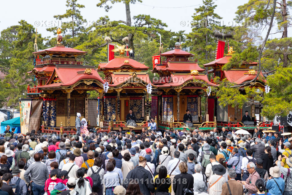 滋賀県　長浜曳山祭　狂言奉納　諫皷山（かんこざん）