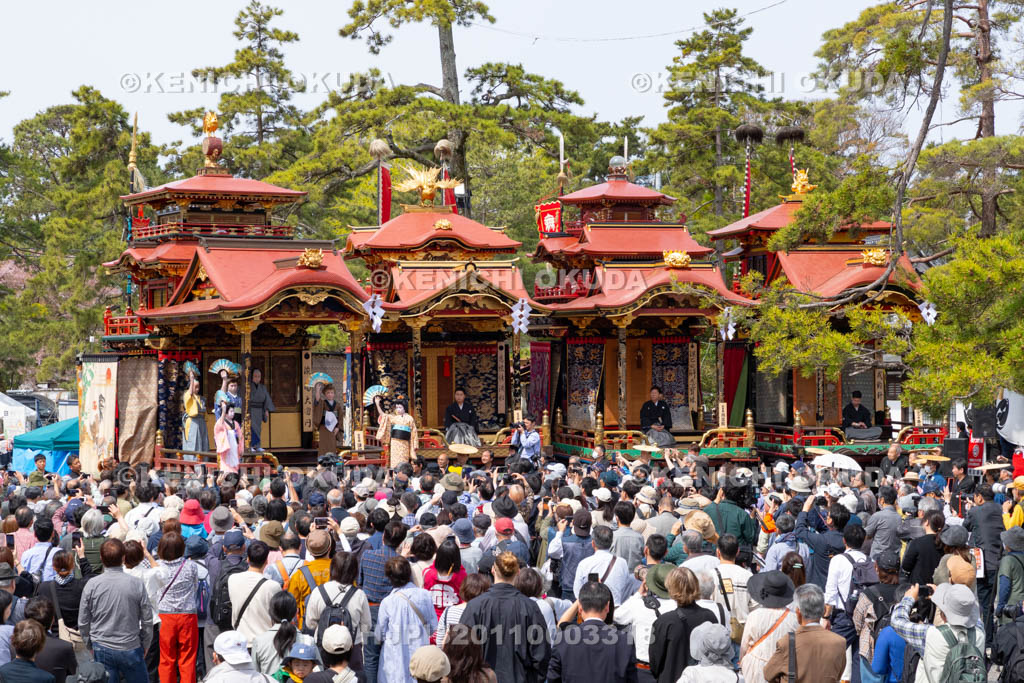 滋賀県　長浜曳山祭　狂言奉納　諫皷山（かんこざん）