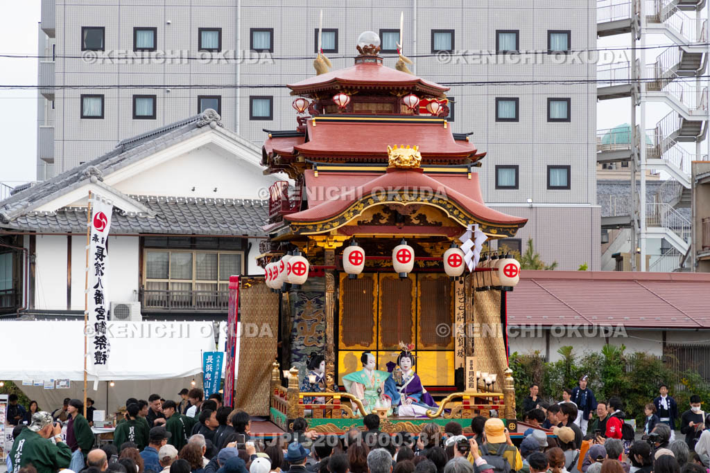 滋賀県　長浜曳山祭　御旅所での狂言奉納　月宮殿（げっきゅうでん）