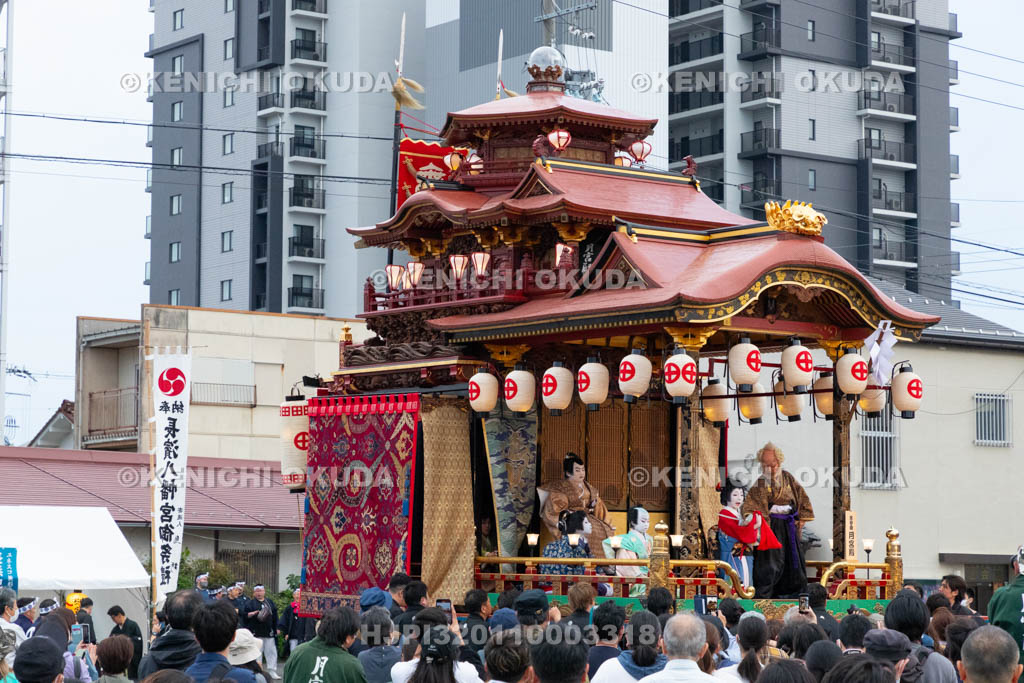 滋賀県　長浜曳山祭　御旅所での狂言奉納　月宮殿（げっきゅうでん）