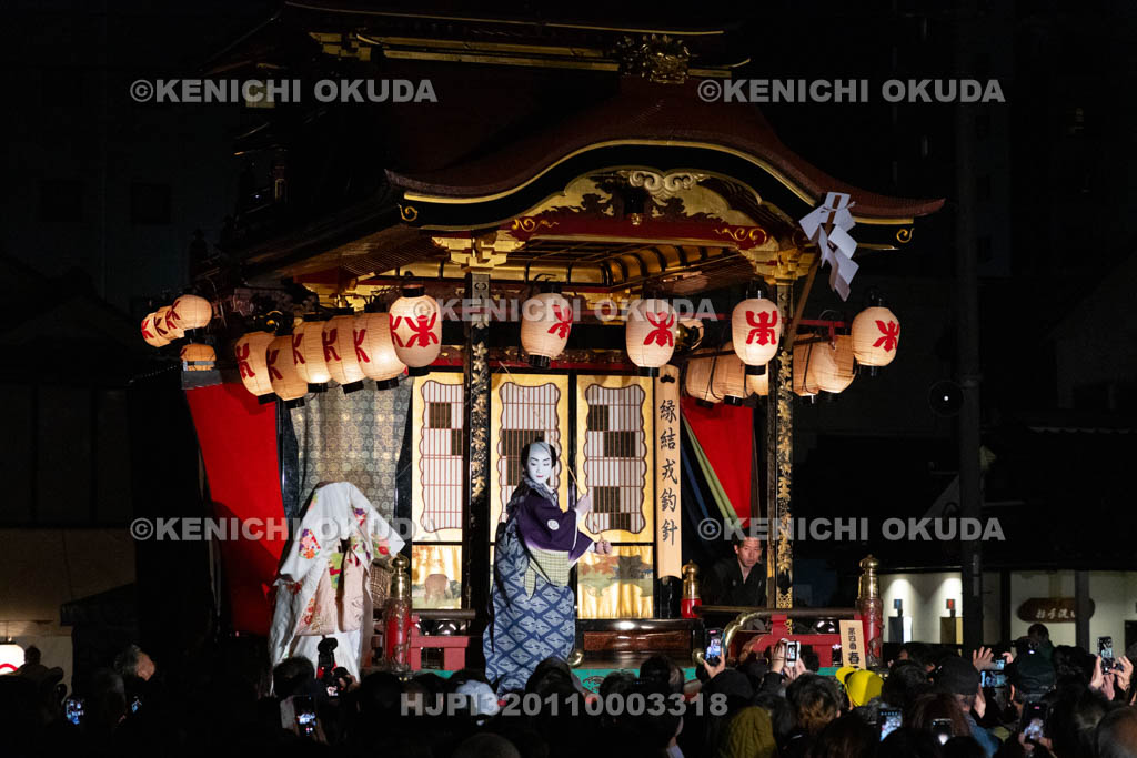 滋賀県　長浜曳山祭　御旅所での狂言奉納　春日山（かすがざん）