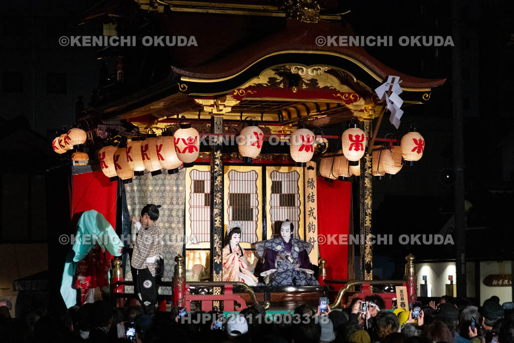 滋賀県　長浜曳山祭　御旅所での狂言奉納　春日山（かすがざん）