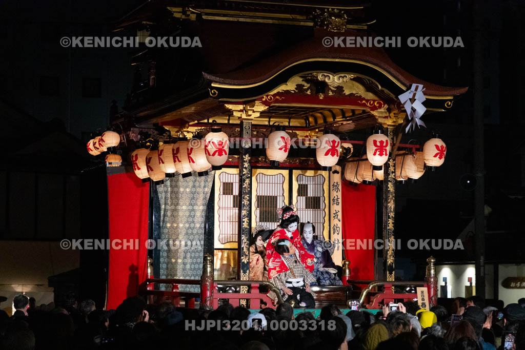滋賀県　長浜曳山祭　御旅所での狂言奉納　春日山（かすがざん）
