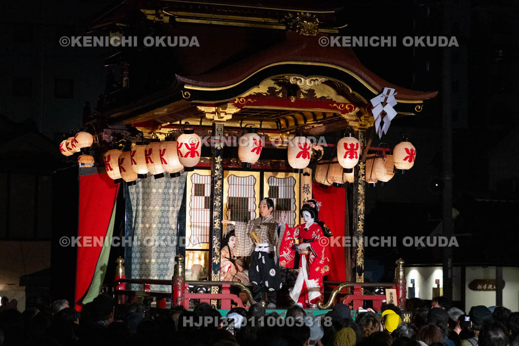 滋賀県　長浜曳山祭　御旅所での狂言奉納　春日山（かすがざん）