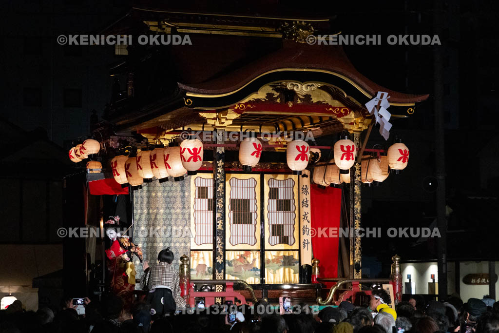 滋賀県　長浜曳山祭　御旅所での狂言奉納　春日山（かすがざん）
