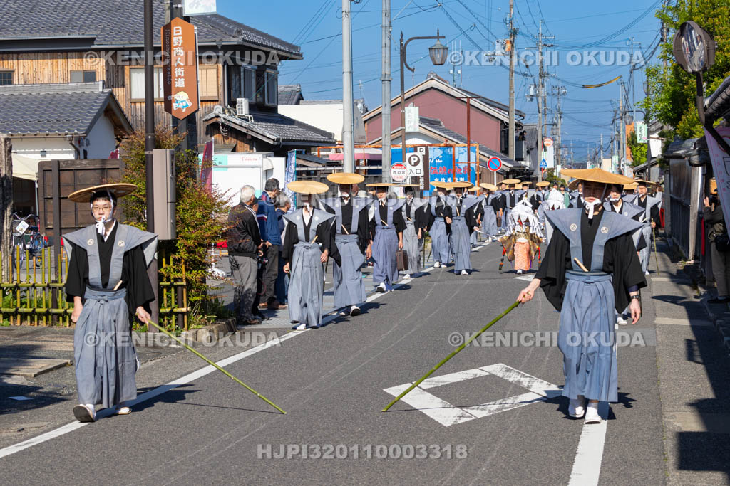 滋賀県　日野祭　本祭　神調社の神子警固