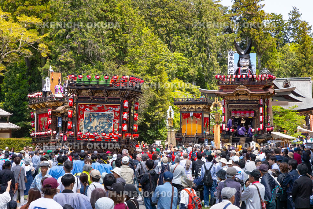 滋賀県　日野祭　本祭　仕出町曳山（観舞車）宮入