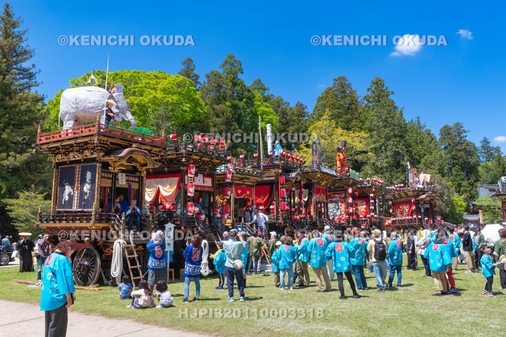 滋賀県　日野祭　本祭　境内の曳山