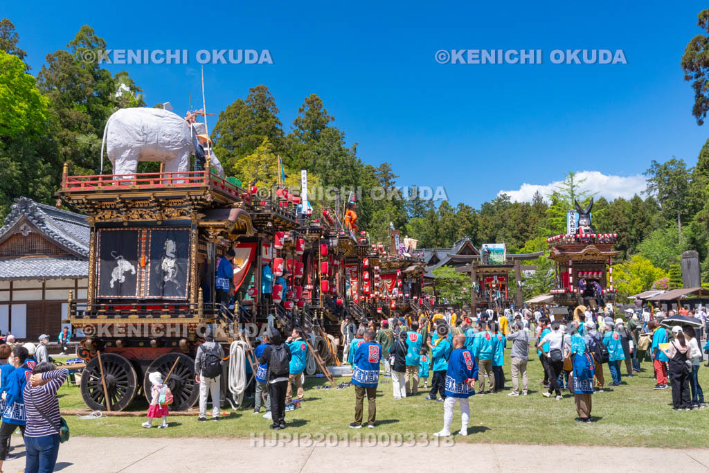 滋賀県　日野祭　本祭　境内の曳山