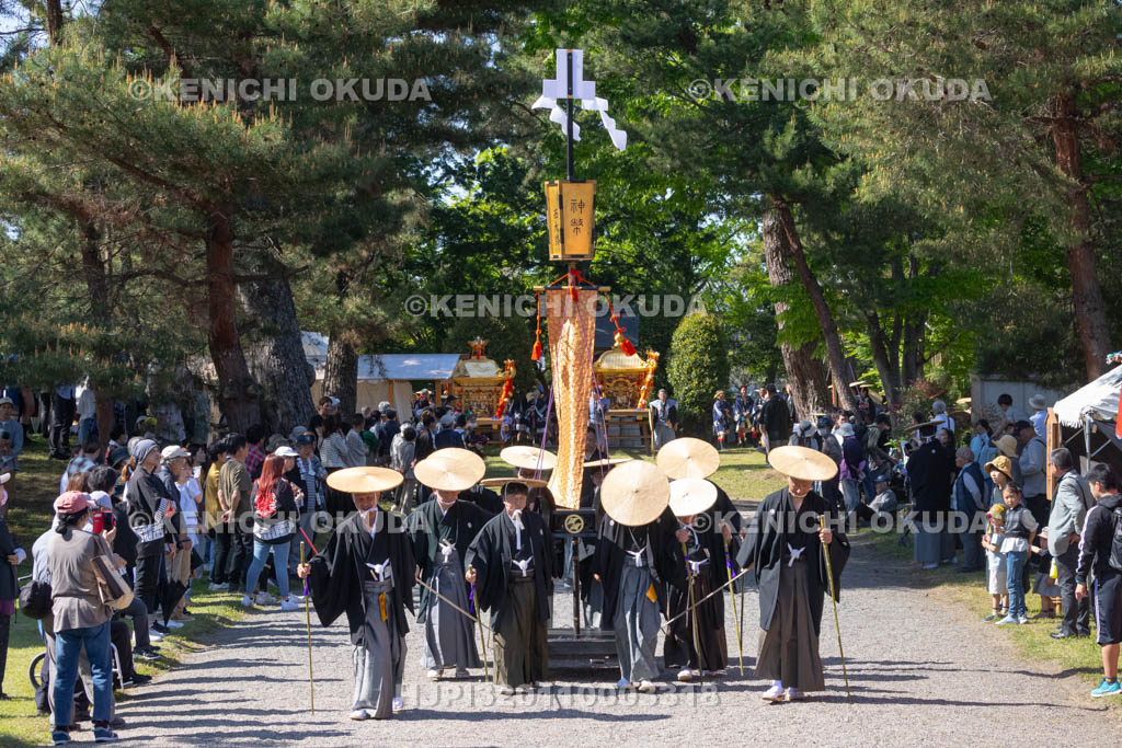 滋賀県　日野祭　本祭　還御出発　神幣