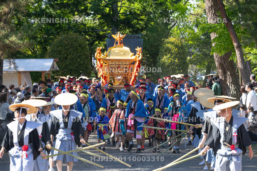 滋賀県　日野祭　本祭　還御出発
