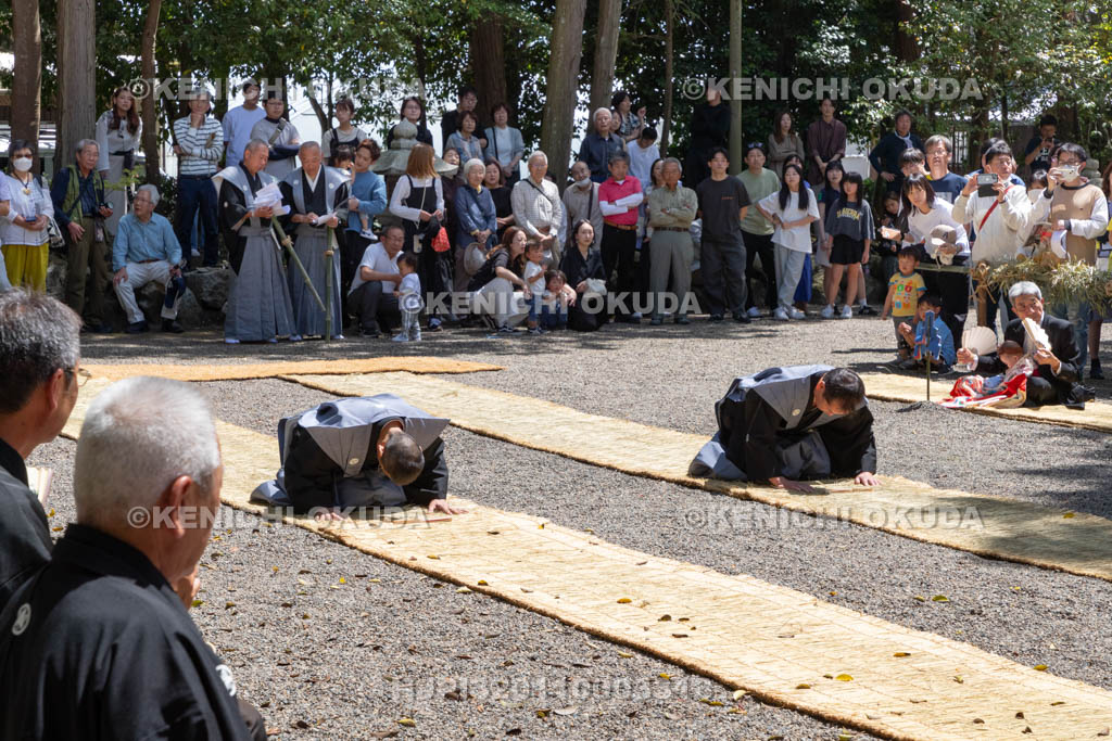 滋賀県　下新川神社　すし切り祭り　鮒鮓切り神事