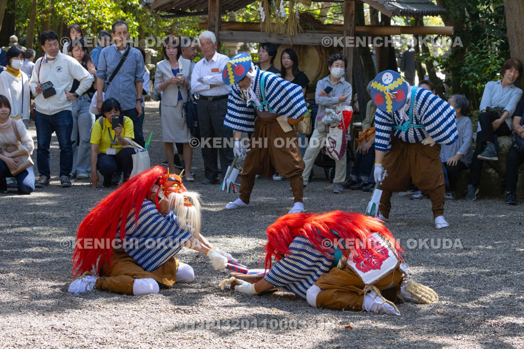 滋賀県　下新川神社　すし切り祭り　かんこの舞
