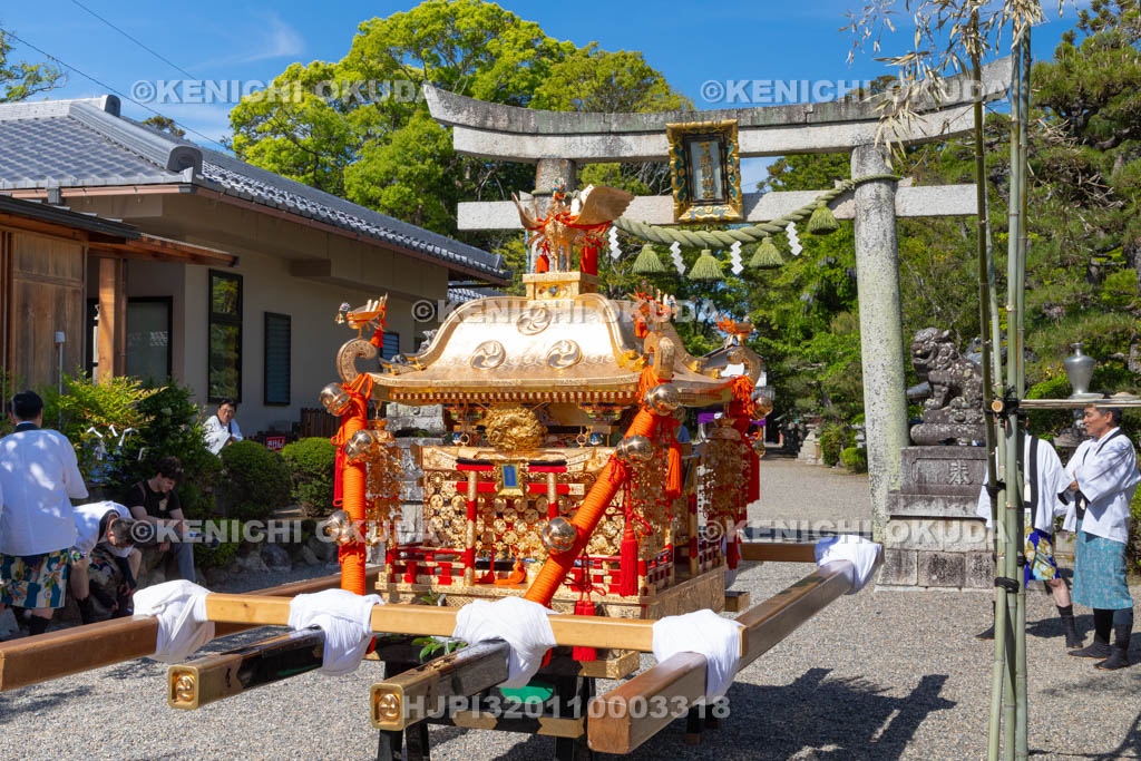 滋賀県　下新川神社　すし切り祭り　神輿
