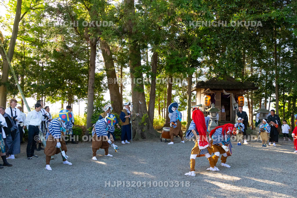 滋賀県　下新川神社　すし切り祭り　御旅所小宮　かんこの舞