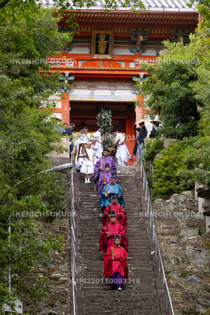 和歌山県　紀州東照宮　和歌祭　参進