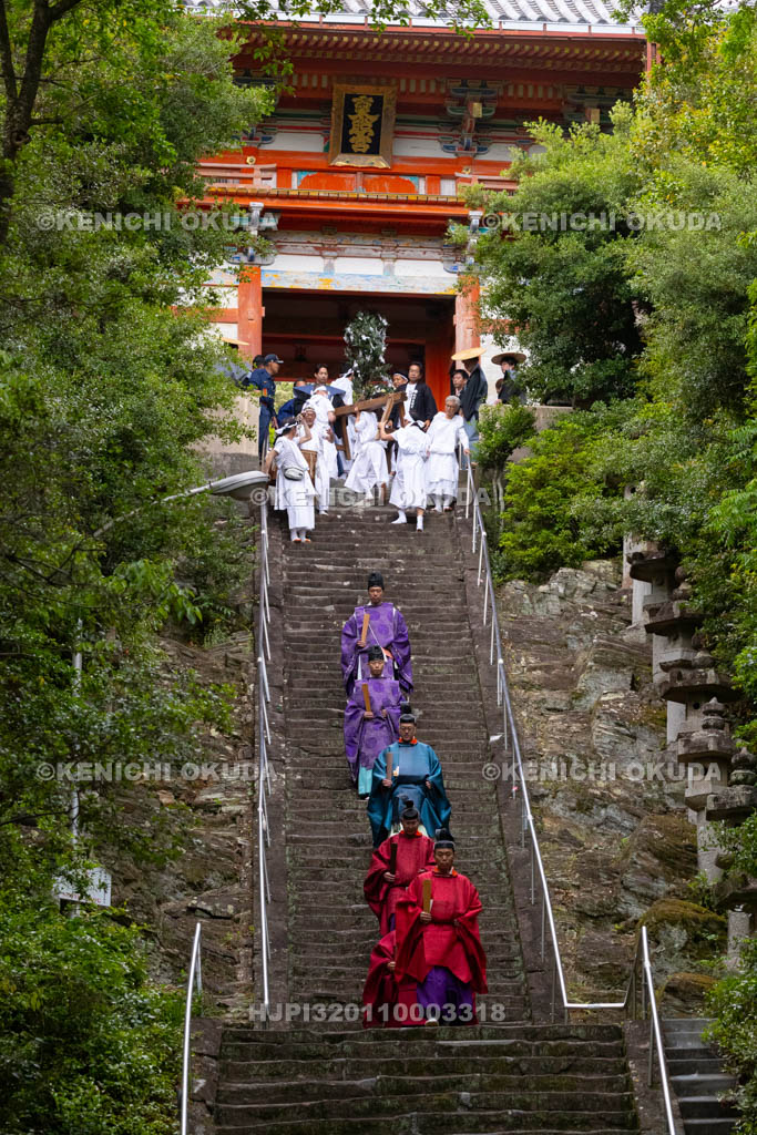 和歌山県　紀州東照宮　和歌祭　参進