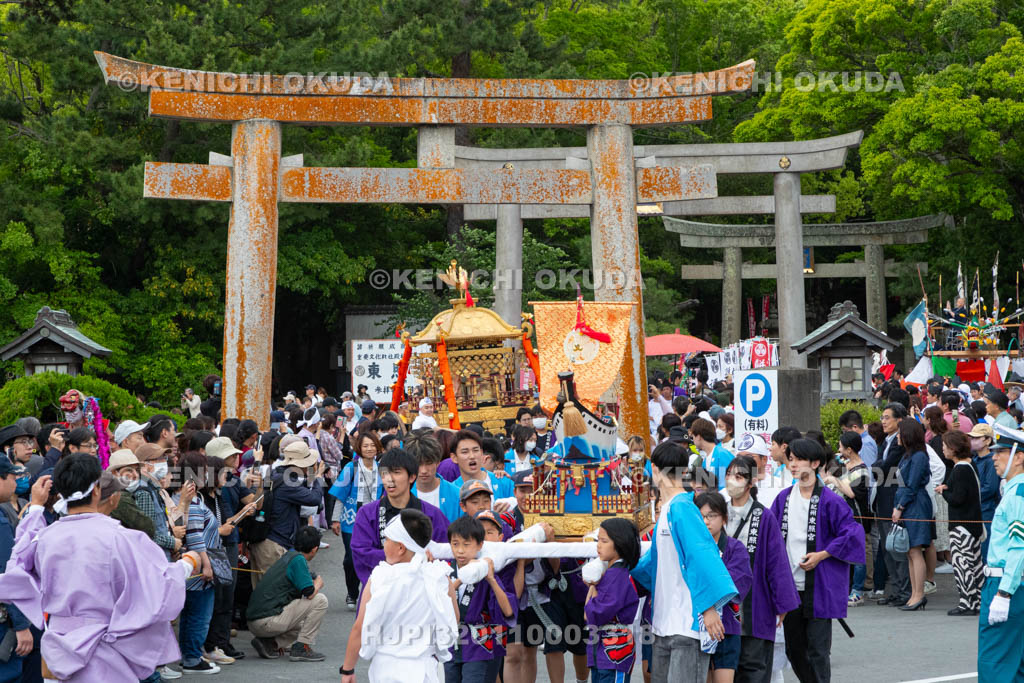 和歌山県　紀州東照宮　和歌祭　子供神輿渡御