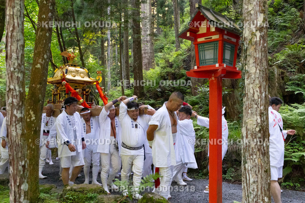 京都府　貴船神社　貴船祭　神輿渡御