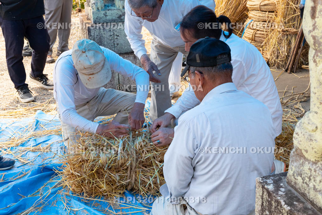 奈良県　今里の蛇巻き　蛇頭作成