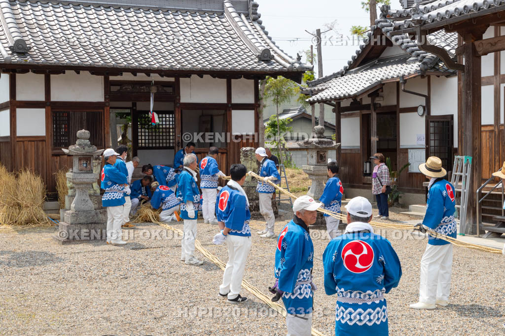 奈良県　今里の蛇巻き　蛇体作成