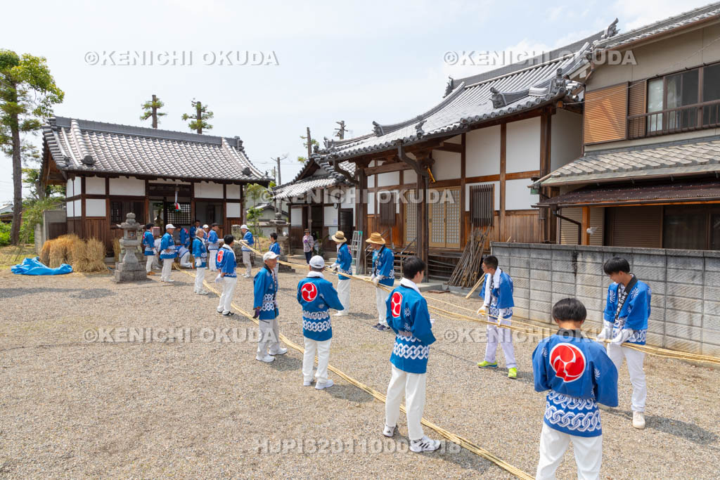 奈良県　今里の蛇巻き　蛇体作成