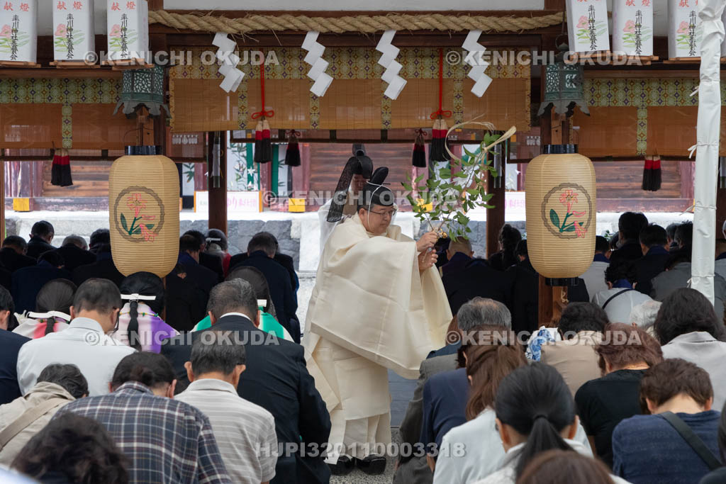 奈良県　率川神社　三枝祭（さいくさのまつり）　修祓