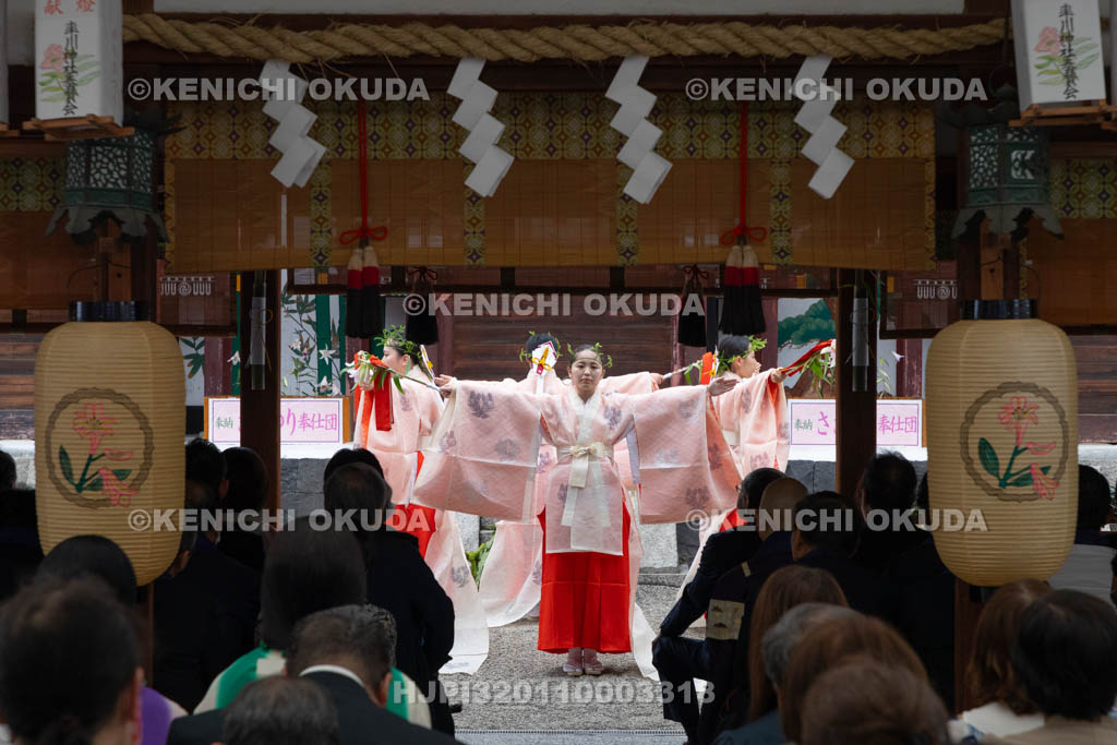 奈良県　率川神社　三枝祭（さいくさのまつり）　神楽奉奏