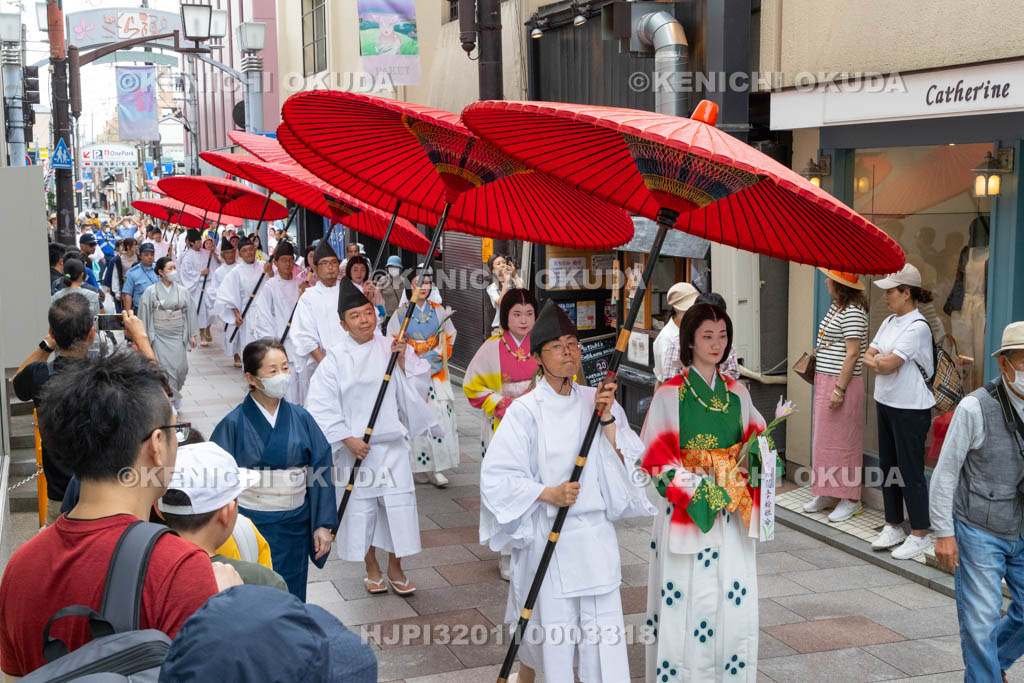 奈良県　率川神社　三枝祭（さいくさのまつり）　七媛女・ゆり姫・稚児行列