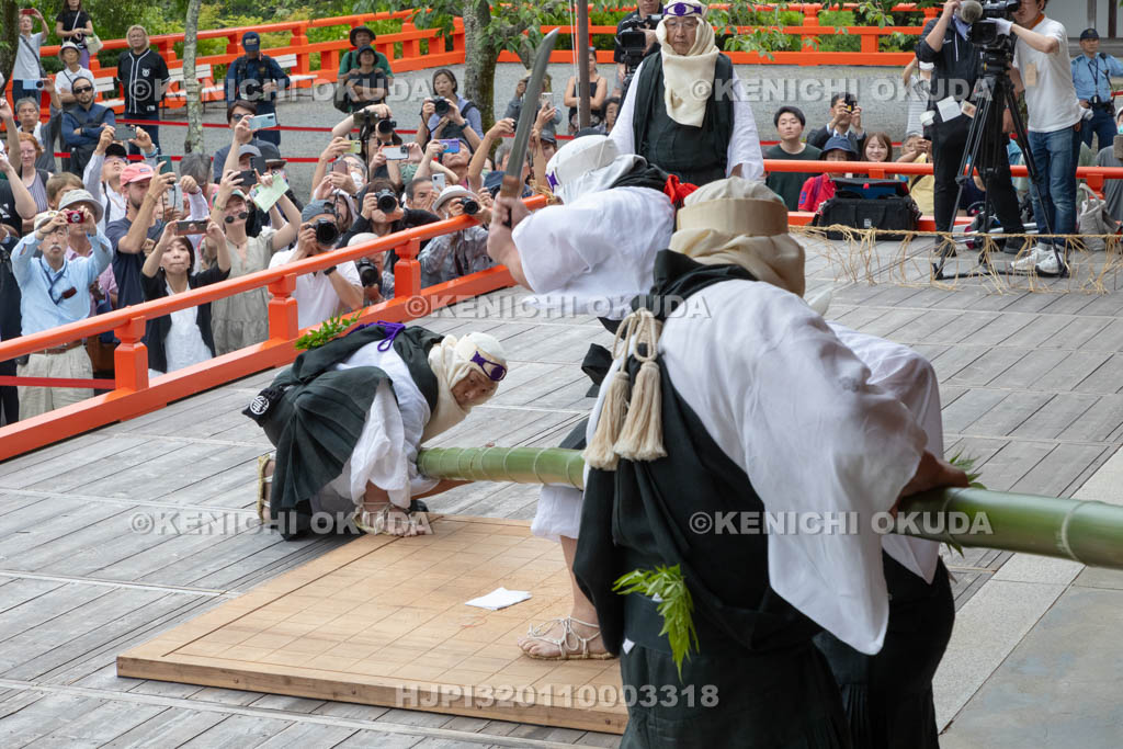 京都府　鞍馬寺　竹伐り会式　竹ならし