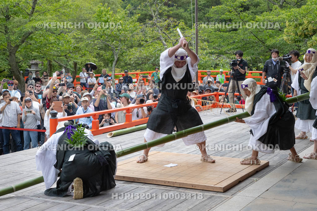 京都府　鞍馬寺　竹伐り会式　竹ならし