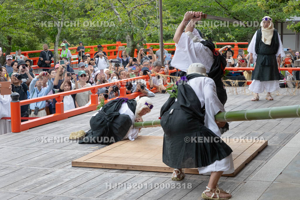 京都府　鞍馬寺　竹伐り会式　竹ならし