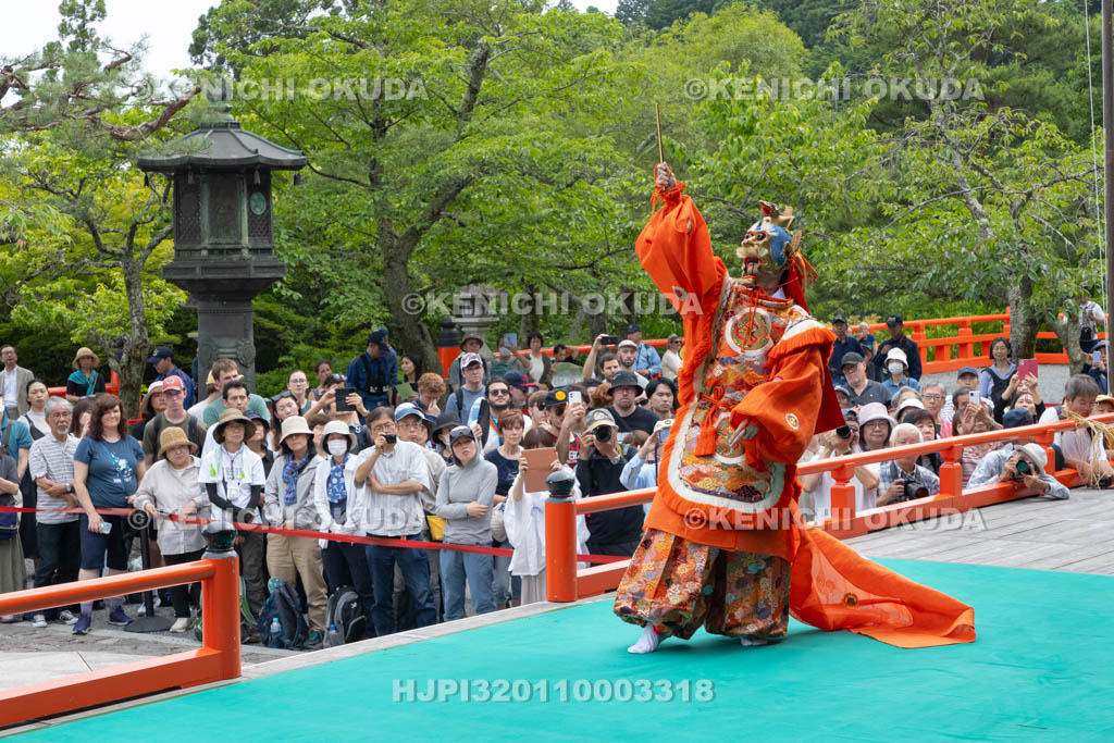 京都府　鞍馬寺　竹伐り会式　舞楽奉納