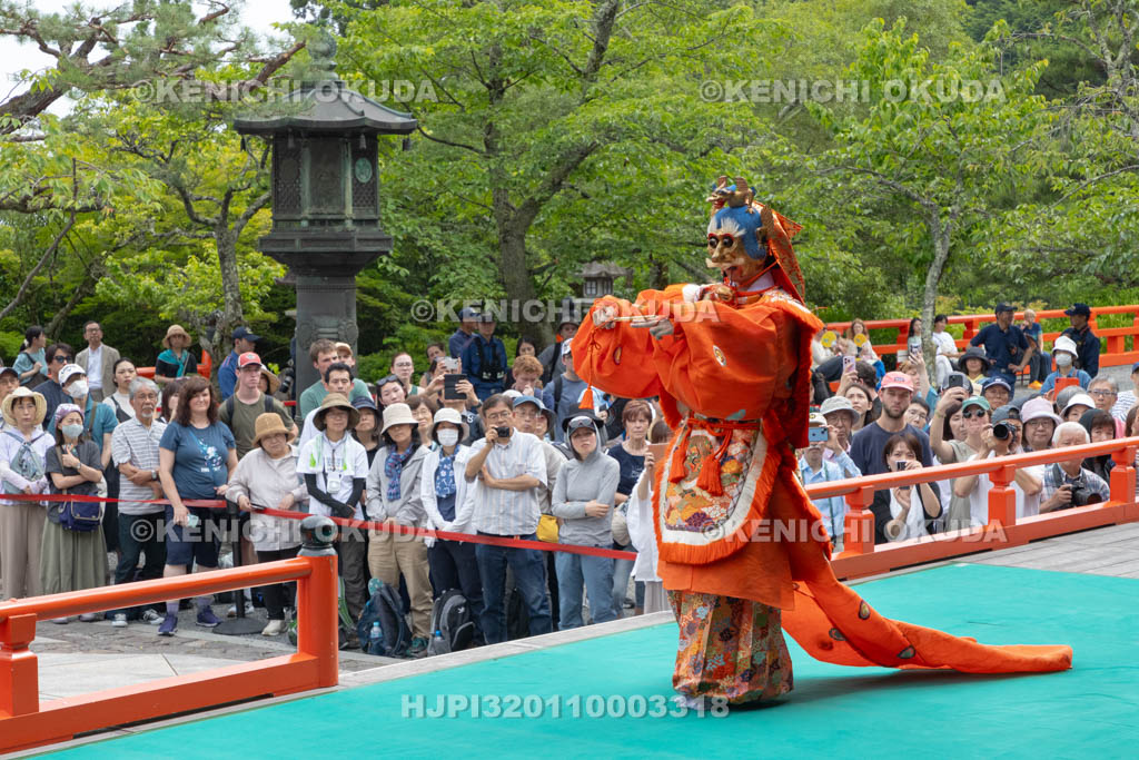 京都府　鞍馬寺　竹伐り会式　舞楽奉納