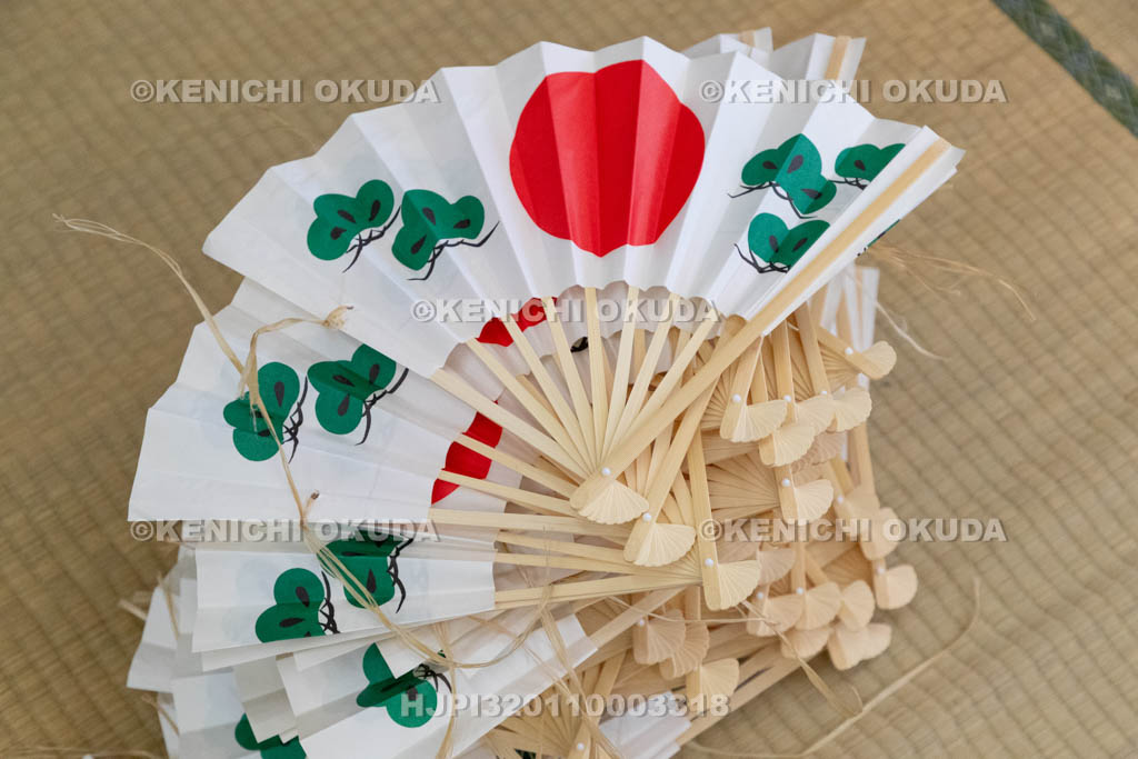 三重県　浅間祭前夜祭（方座浦）　幣竹作り