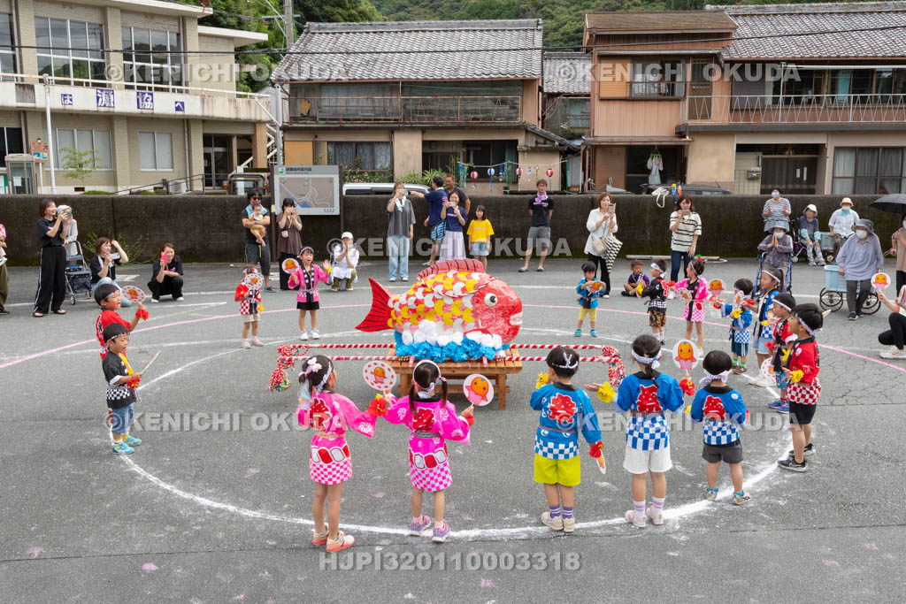 三重県　浅間祭前夜祭（方座浦）　踊り奉納