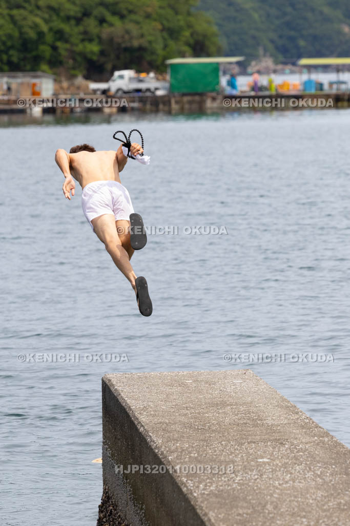 三重県　浅間祭前夜祭（方座浦）　六十四垢離