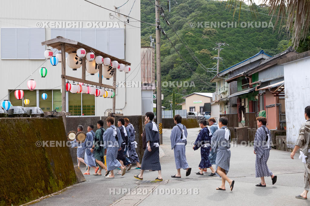 三重県　浅間祭前夜祭（方座浦）　垢離へ